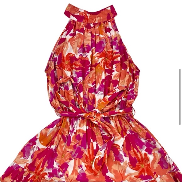 Petal & Pup
Caroline Floral Mock Neck
Maxi Dress - Picture 5 of 9